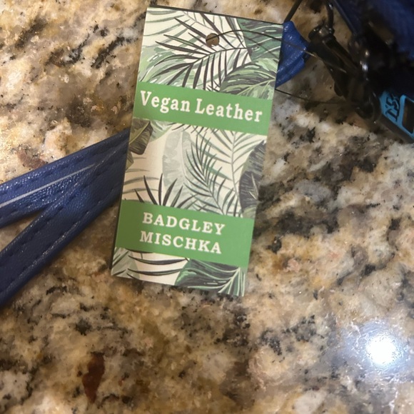 Badgley Mischka Long Wallet Electric Blue Organizer Zip Around 8x4 Brand New - Picture 4 of 11